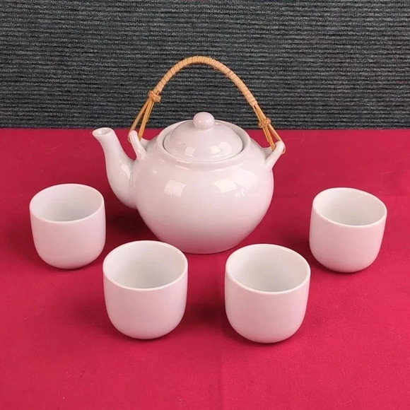 Pier 1 White China Teapot & 4 Cups Japanese Style, For Kitty Rescue! - Picture 1 of 7